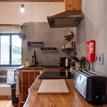 Casa Azorina - Casas Florescer * Fajazinha